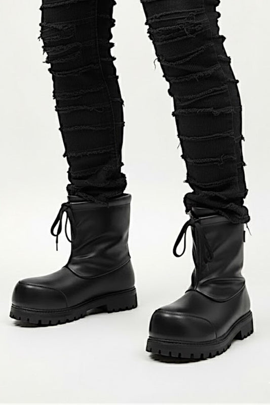 Y2K moonboots