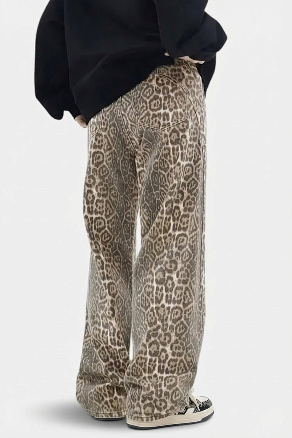 Baggy leopard