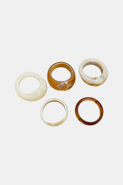Bague en acrylique