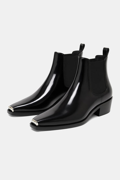 Bottines bout metal