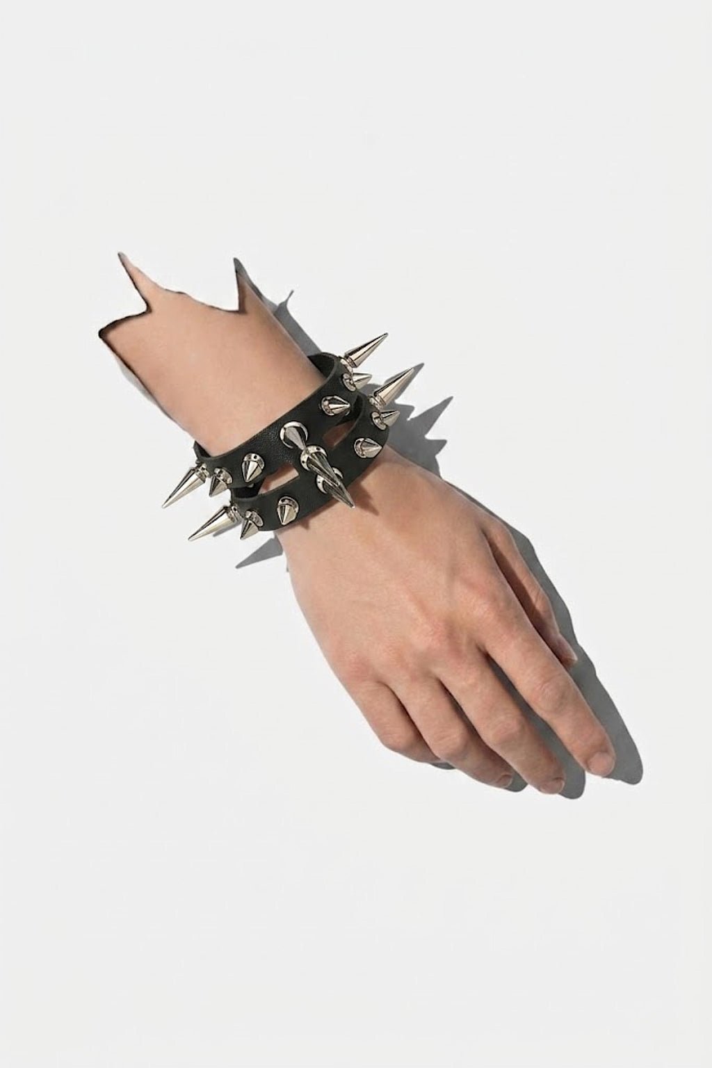 Bracelet à pointes