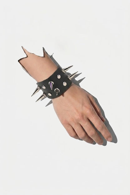 Bracelet à pointes