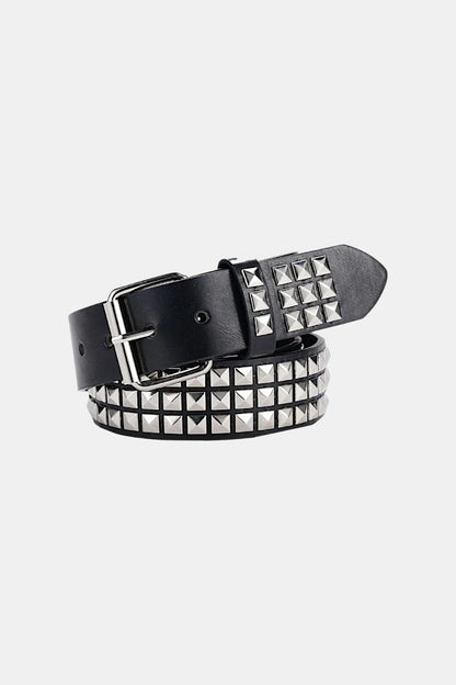 Pyramid studded belt