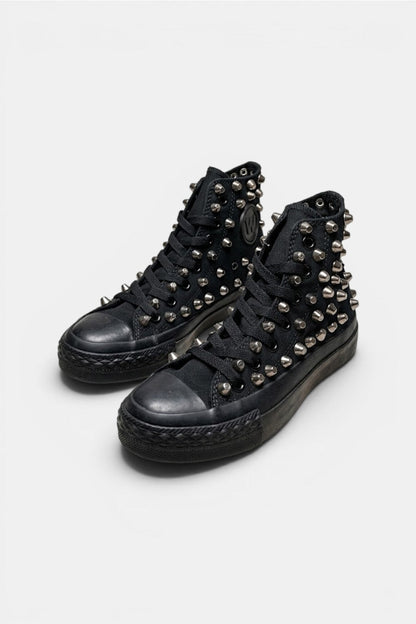 Spiked shoes