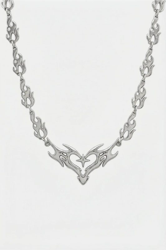 Collier tribal