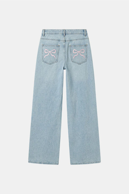 Knot jeans