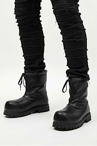 Y2K moonboots