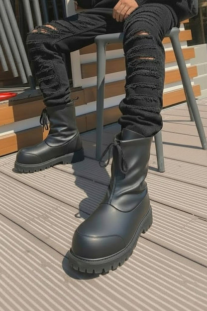 Y2K moonboots