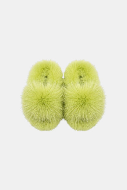 Fur sandals