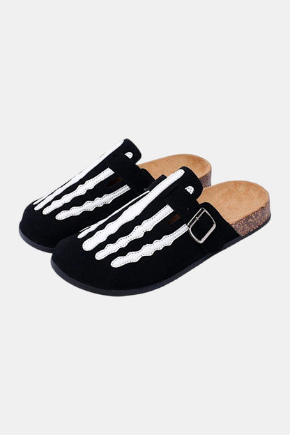 Skeleton clogs