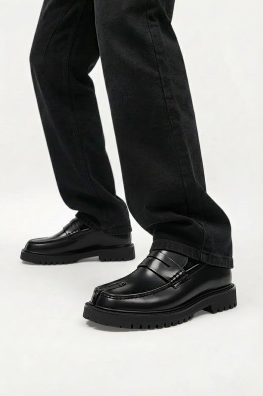 Tabi loafers
